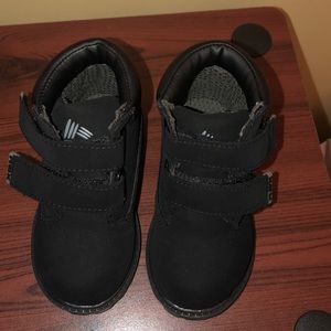 Gently used black boots